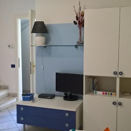 Vila La Casa Nel Borgo Chia Exteriér fotografie